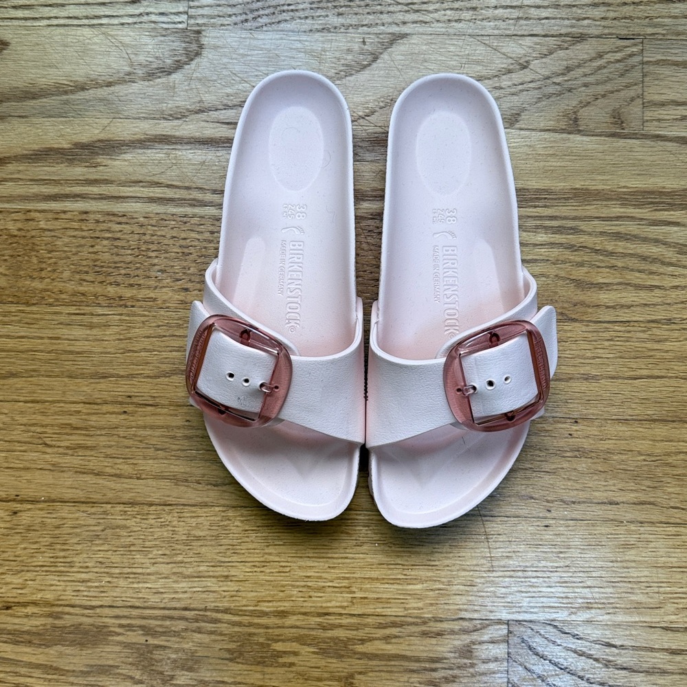 Birkenstock Soft Pink Sandals with Buckle